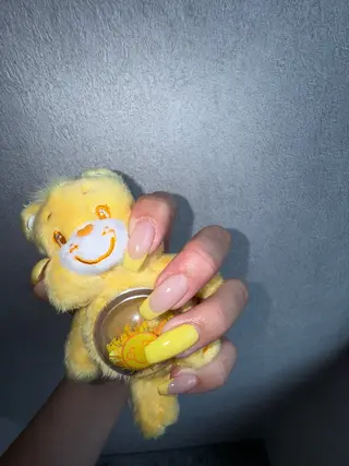 ネイル nalu🐚 京橋｜Rommyのネイルデザイン