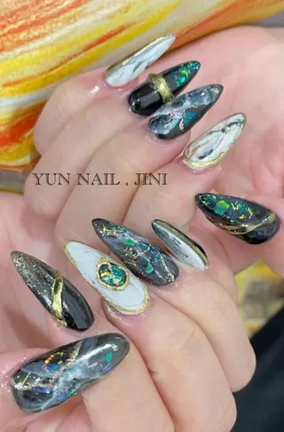 ネイル 🌈Yun nail hyejin💋のネイルデザイン