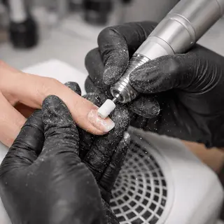 ネイル INPLUS所属・INPLUS Naruのネイルデザイン