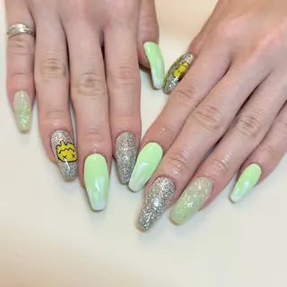 ネイル 藤原 みゆのネイルデザイン