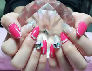 ネイル マツエク・マツパ AB マツエクネイルサロンのネイルデザイン