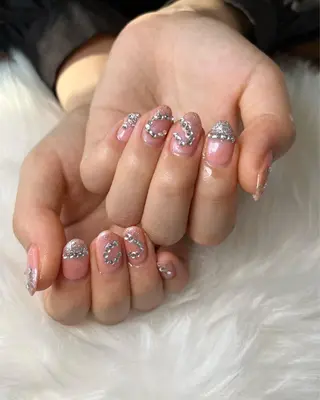 ネイル Rureri .のネイルデザイン