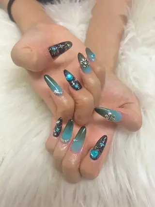 ネイル KIREIE YUKIのネイルデザイン