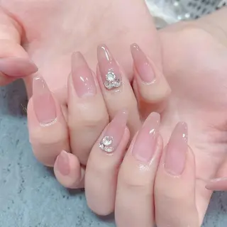 ネイル バニーアイズ　ネイル ニューオータニ博多店のネイルデザイン