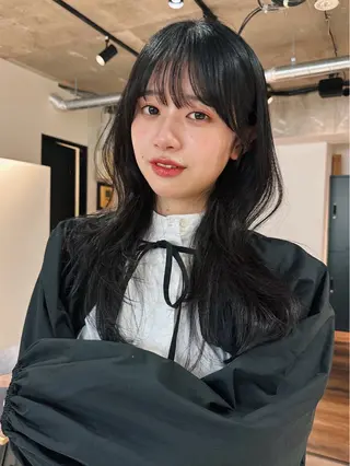 ロング カラー パーマ 🫧小顔×似合わせ× 透明感カラー🫧のヘアスタイル