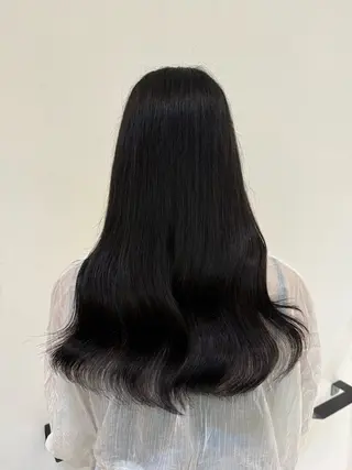 ロング カラー 吉留 文月のヘアスタイル