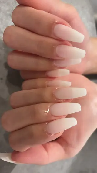 ネイル Mignon所属・Mignon 、のネイルデザイン