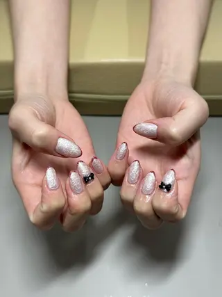 ネイル クレセントアイ MIUのネイルデザイン