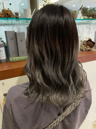 セミロング 日置 大智のヘアスタイル