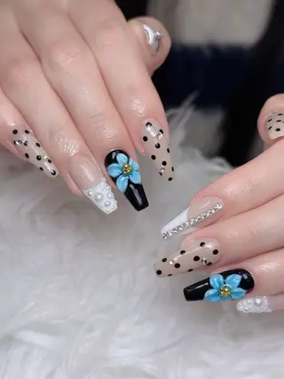 ネイル Lumi Nail 新大久保3‘のネイルデザイン