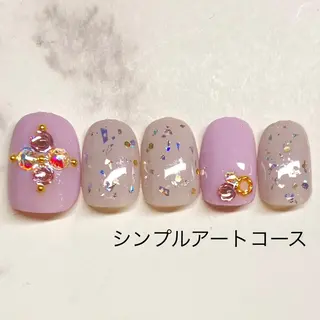 ミディアム ネイルサロン Bliss（ブリス）のネイルデザイン