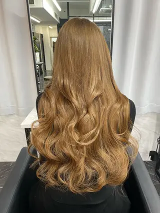 ロング カラー Ria OSAKA　梅田所属・マリカ🦋韓国 ハイトーン/エクステのヘアスタイル
