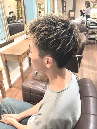 ショート カラー ヘアアレンジ メンズ As hair所属・柔らか垢抜けｶﾗｰと ｶｯﾄ🫧ASUKAのヘアスタイル