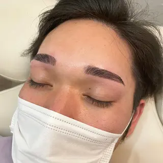 メンズ アイブロウ mignon by CHERIM A.tのマツエク・マツパデザイン