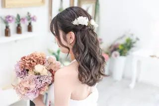 セミロング ヘアアレンジ Studio taloのヘアスタイル