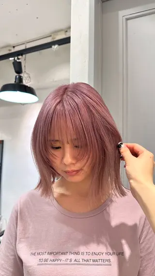 ショート カラー Lomalia Rukaのヘアスタイル