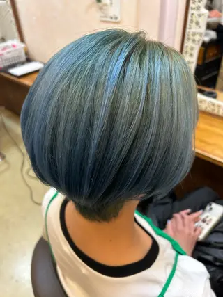 ショート カラー クレドガーデン西新井所属・山田 桃香のヘアスタイル