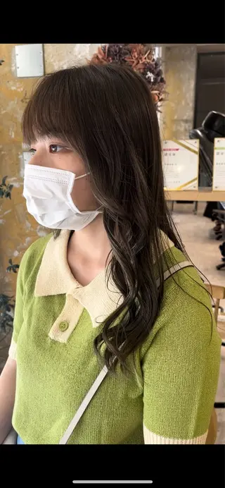 セミロング 𝑴𝑰𝑨🎀赤髪 /ピンク/髪質改善のヘアスタイル