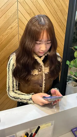 セミロング 神谷 夏帆のヘアスタイル