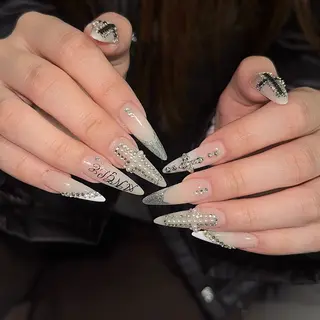 ネイル LilyLala Nailsalonのネイルデザイン