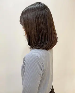 ミディアム カラー あずまぐち めぐみのヘアスタイル
