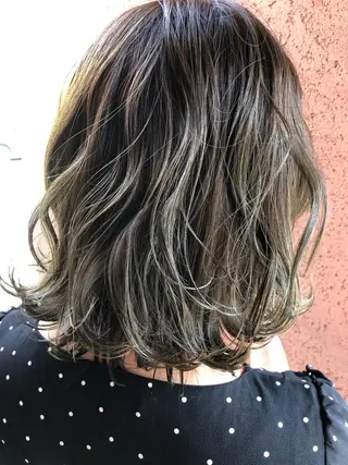 ミディアム 杉野 まみのヘアスタイル