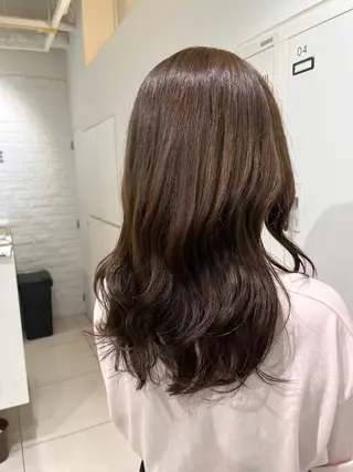 セミロング カラー 【センターパート/ マッシュ】ryokaのヘアスタイル