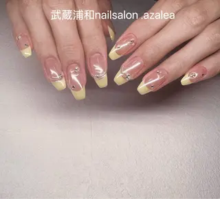 ネイル R inのネイルデザイン