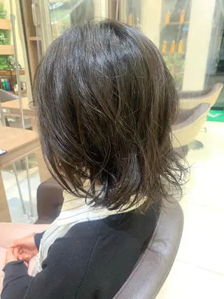 ミディアム パーマ Dears 香芝店所属・関 優希のヘアスタイル