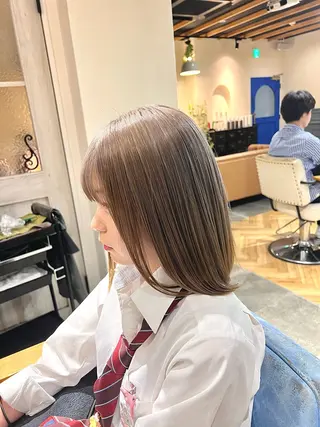 ミディアム カラー umber royce所属・SEKIMOTO IBUKIのヘアスタイル