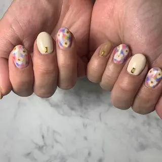 ネイル es nailのネイルデザイン