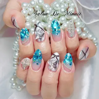 ネイル Momo 🤍のネイルデザイン