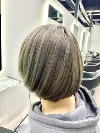 ショート カラー RAIA💎ケア ブリーチ＆パーマ💎のヘアスタイル