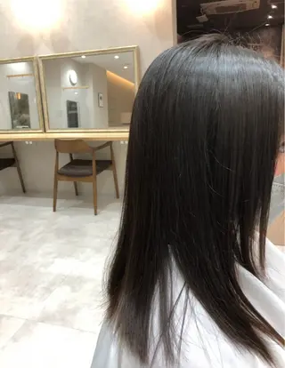 セミロング まつい みるのヘアスタイル