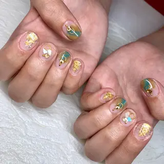 ネイル クレアトゥール華 都賀店所属・三橋 結菜のネイルデザイン