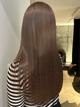 ロング カラー ベージュカラー🐑 レイヤー🤎塚原優芽のヘアスタイル