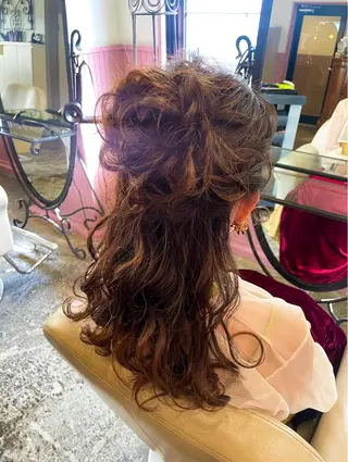 ロング カラー パーマ ヘアアレンジ メンズ 表参道Lise おおいしおりのヘアスタイル