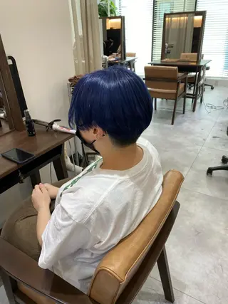 ショート カラー パーマ ヘアアレンジ re naのヘアスタイル