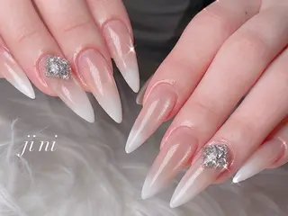 ネイル JINI NAIL所属・ジニ ネイルのネイルデザイン