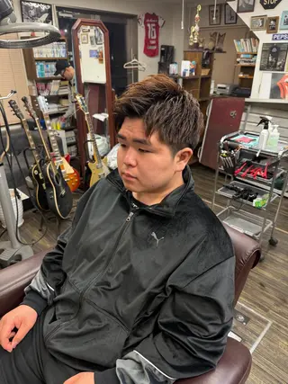 ミディアム メンズ barber shop LENNON所属・高東 俊介のヘアスタイル