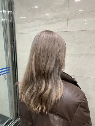 ロング カラー えんぐちとも／透明感 カラー／博多ボブのヘアスタイル