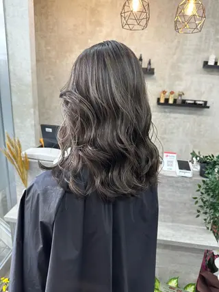 セミロング カラー epi エピのヘアスタイル