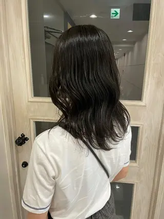 ミディアム akane .のヘアスタイル