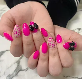 ショート カラー ネイル Q Free nailsのネイルデザイン