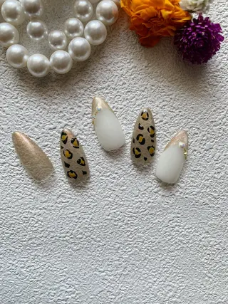 ネイル U·Mi nail salon所属・U·Mi 上野御徒町容のネイルデザイン