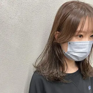 ミディアム カラー 🌱小顔魅せカット 透明感カラー/泉綺のヘアスタイル