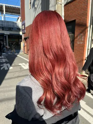 カラー 安達 葵のヘアスタイル