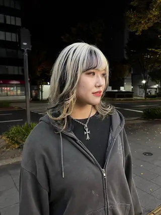 セミロング カラー three所属・TOTA 唯一無二カラーのヘアスタイル