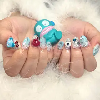 ネイル SATO 🎠🫧 痛ネイル/3Dパーツのネイルデザイン