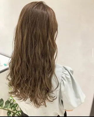 ロング カラー ヘアアレンジ エグチ アキラのヘアスタイル